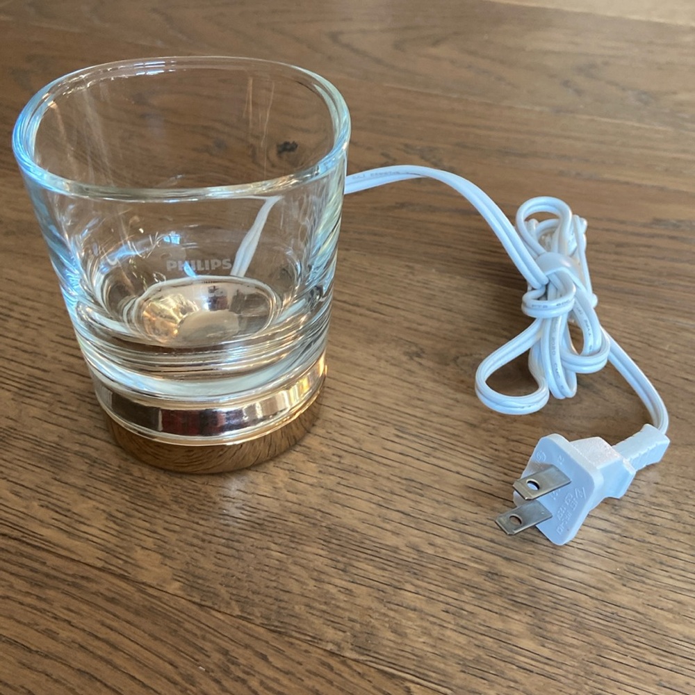 NWOT - Phillips Sonicare Electric Toothbrush Charging Cup